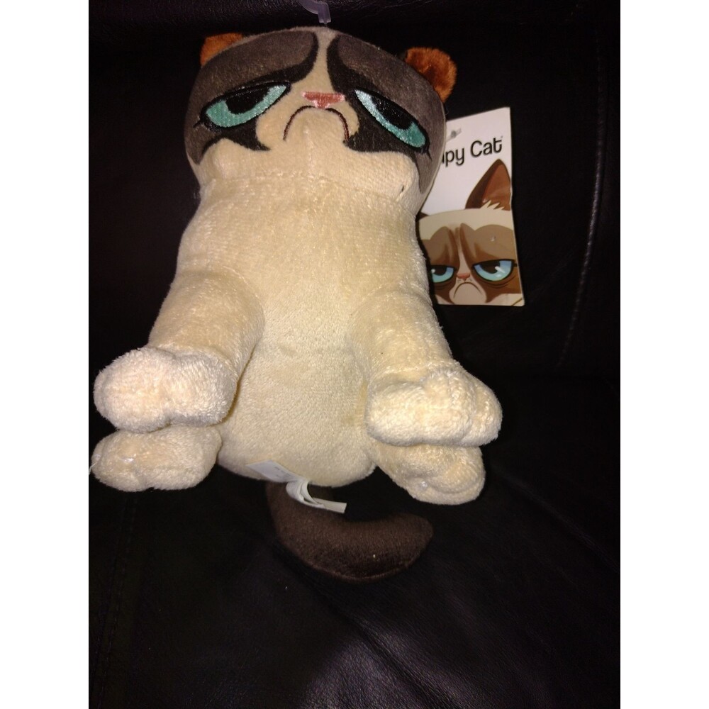 Grumpy Cat Plush - Picture 6 of 6